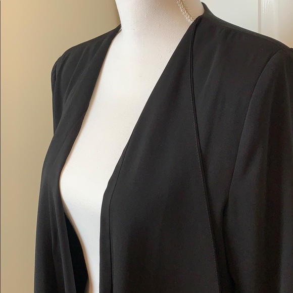 Versatile black blazer/jacket. - Picture 3 of 7